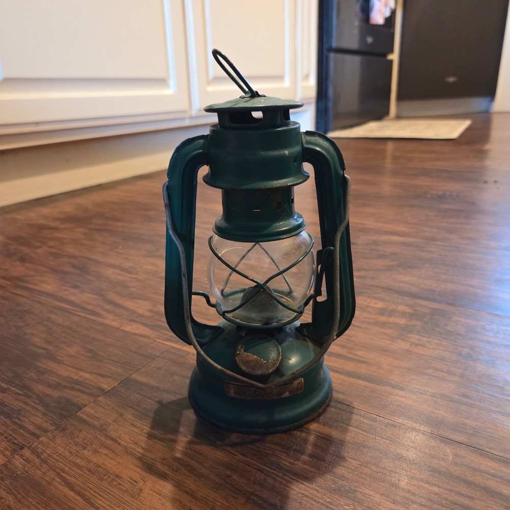Vintage Green Metal Hurricane Lantern Rustic Oil Lamp Decorative 7.5 Inch